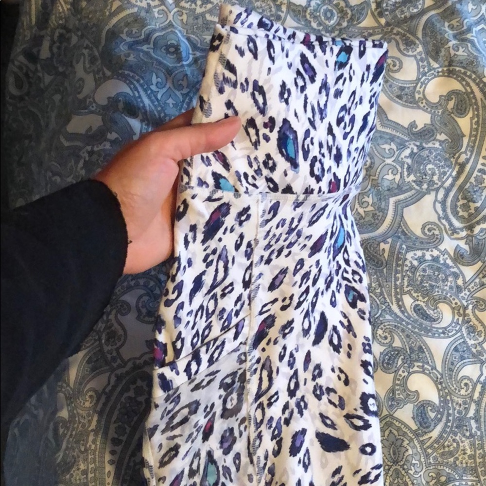 Fabletics Mila high waisted pocket leggings